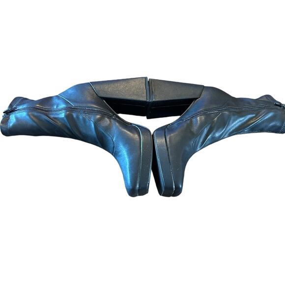 Wild Pair Beautee Platform Heeled Booties Square Toe Block Heel NEW Size 7 - Picture 8 of 11